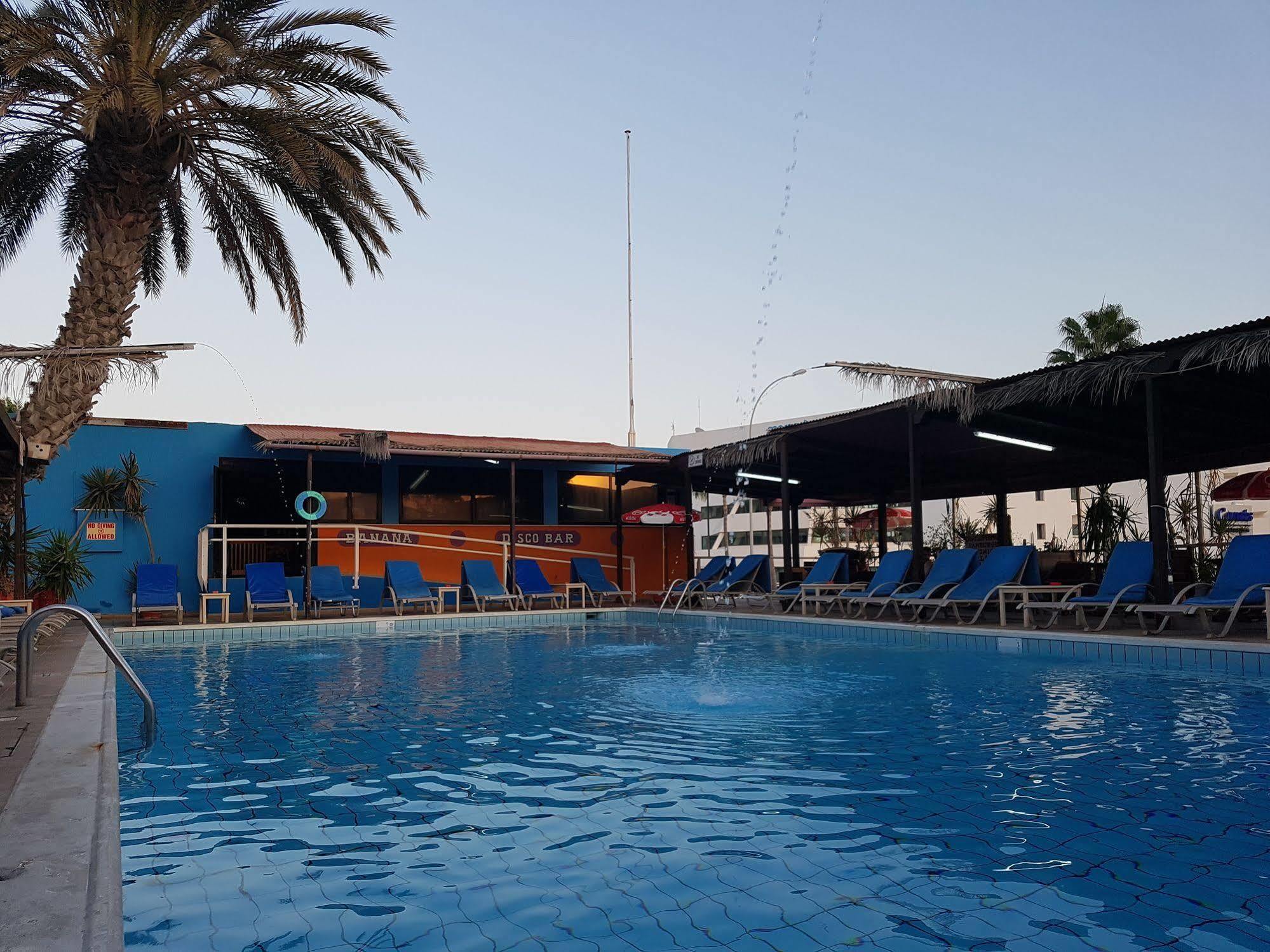 Kkaras Hotel 3 Star Agia Napa Exterior foto
