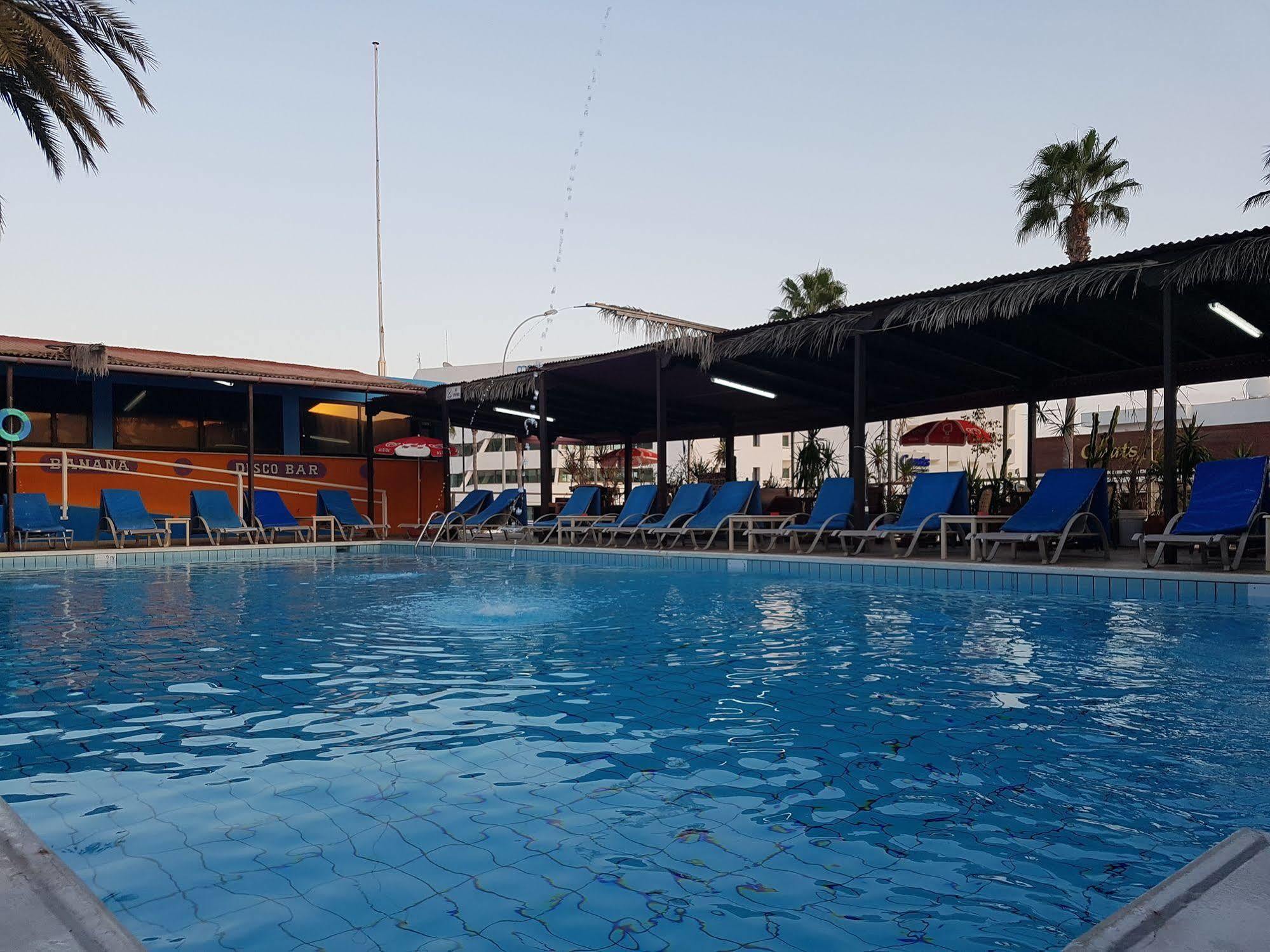 Kkaras Hotel 3 Star Agia Napa Exterior foto